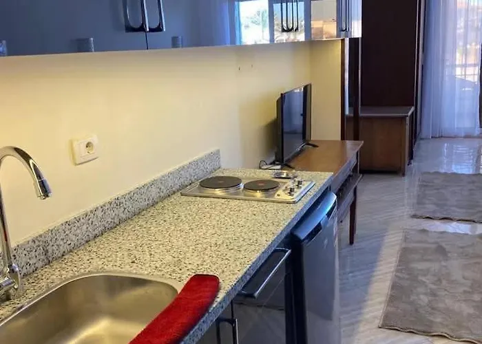 سيسليا بيتش ريزورت Resort